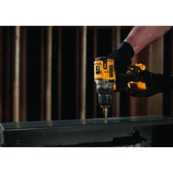 DeWalt Drill XR Kompakt 12V 2X2,0AH