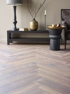 Herringbone 4766 Calais Oak Laminatgulv
