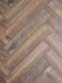 Herringbone 4766 Calais Oak Laminatgulv