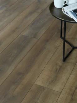 Moskus XL Brun Eik Laminatgulv