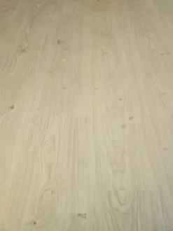 Rigid Essential Elegant Oak Klikkvinyl