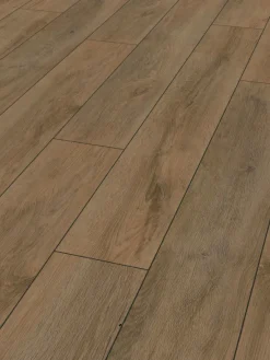 Robusto 4957 Premium Oak Brown Laminatgulv