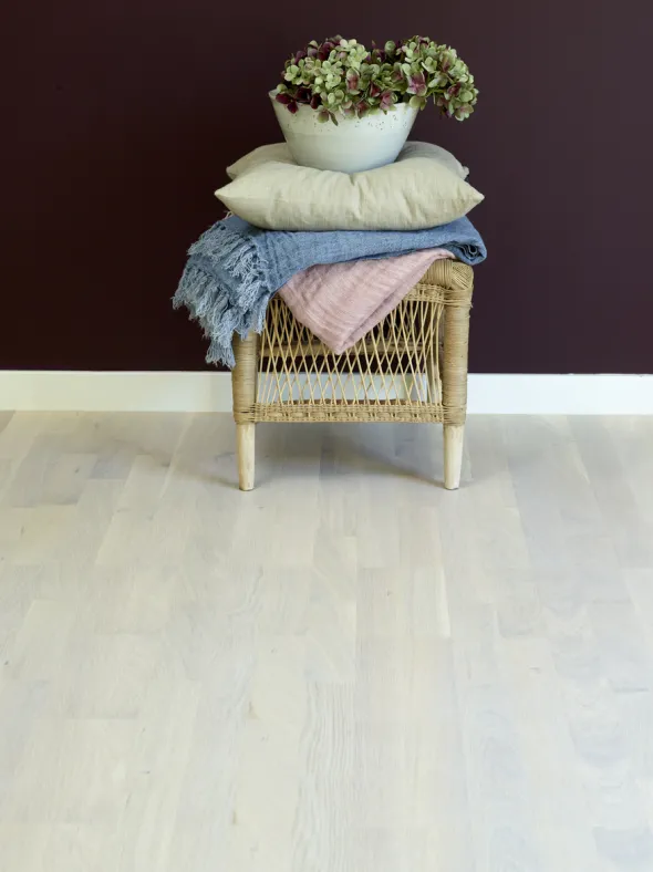 Saga Basic Pearl White Oak Parkett