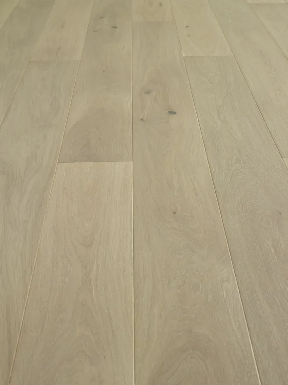 Saga Exclusive Cream Oak Parkett