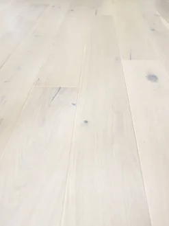 Saga Exclusive Pearl Oak Parkett
