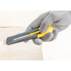 Stanley Kniv Sm Brekk Av 18 mm