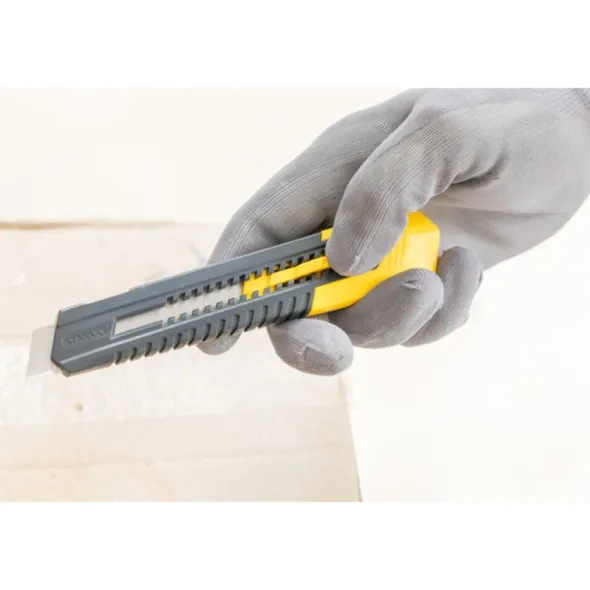 Stanley Kniv Sm Brekk Av 18 mm