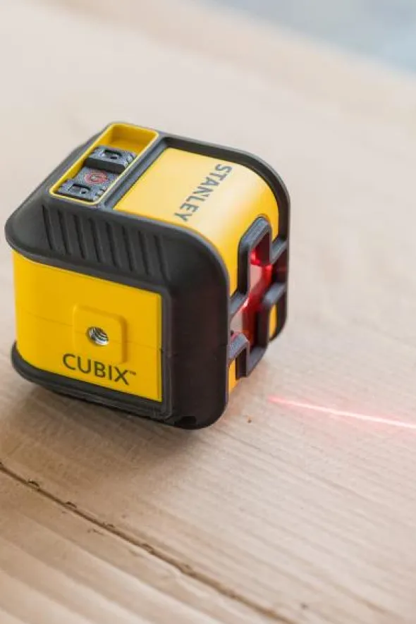 Stanley Kysslinjelaser Cubix m/stativ